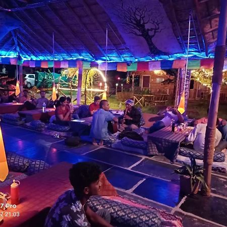 Island Vibes Hotel Hampi Exterior photo
